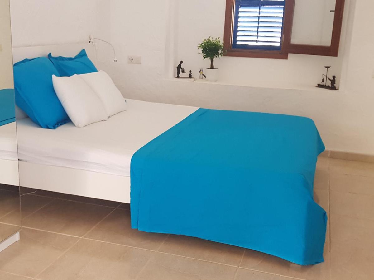 Can Xica San José المظهر الخارجي الصورة